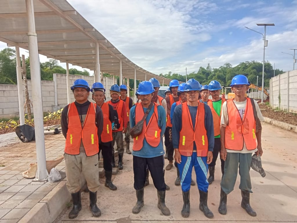 Pekerjaan boring di Karawang