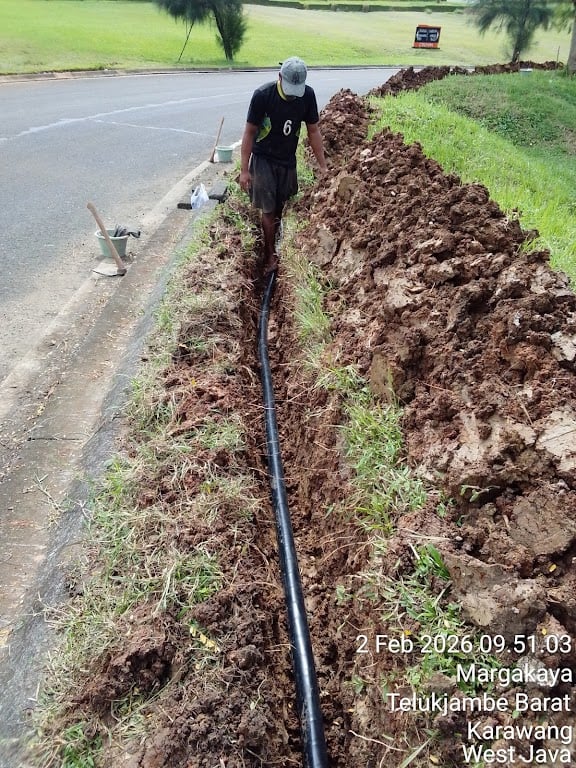 Proyek open cut di area terbuka